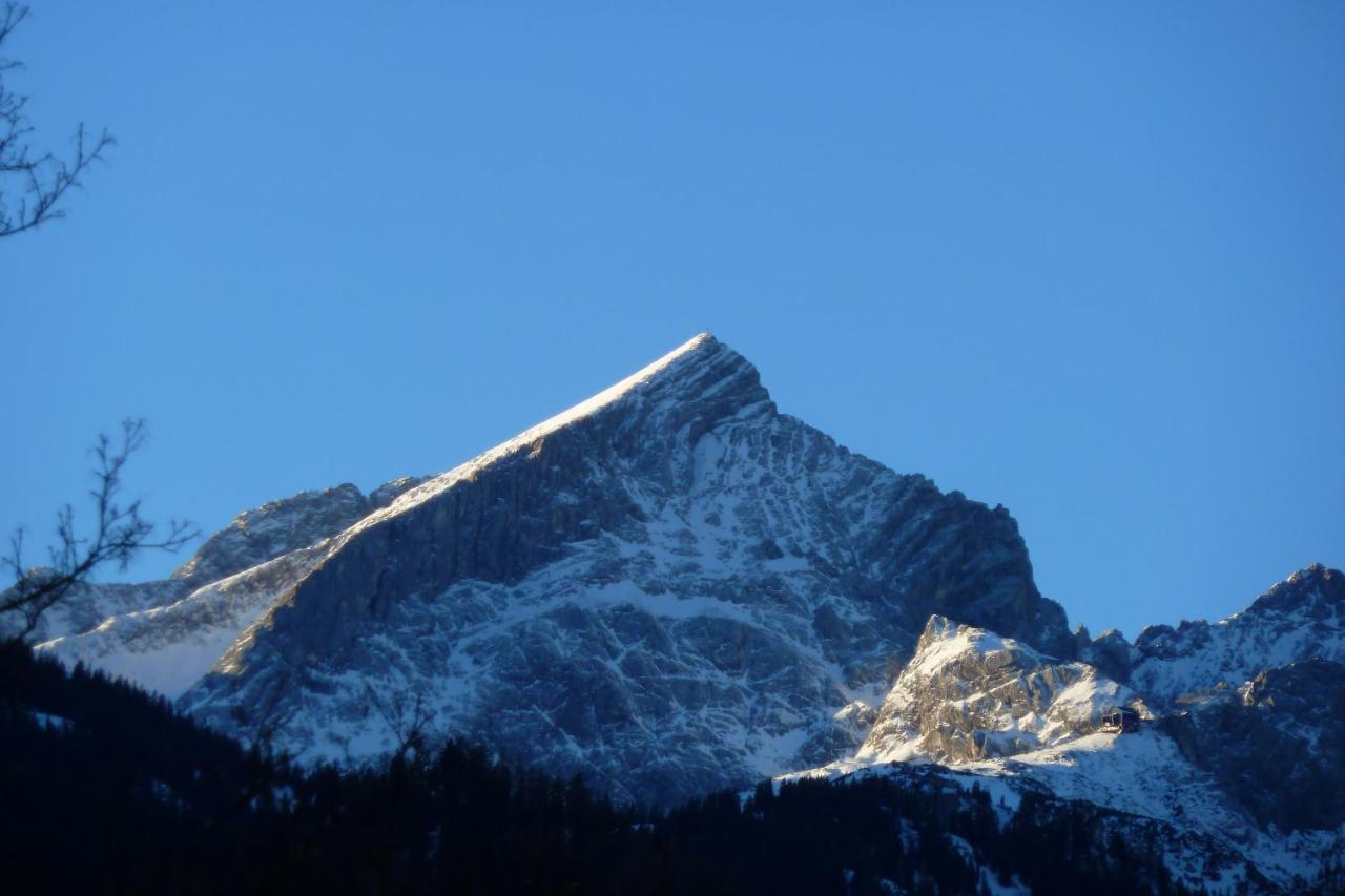 Вілла Haus Erika 1911 - Alpspitze Гарміш-Партенкірхен Екстер'єр фото